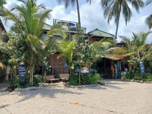 Mendihuaca Surf Camp