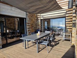 Gaou - Villa ONEIROS, paisible avec piscine & vue mer