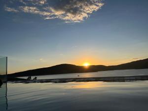 Casa Varanda do Lago - Unica em Capitólio
