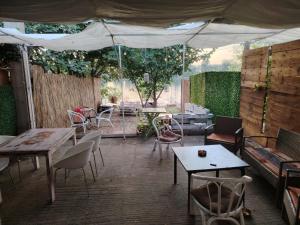 Zmajevo Gnezdo II Water House