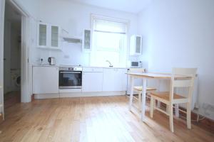 Spacious Garden Flat in Queens Park