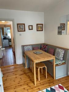 Cozy flat in Leafy Greenfields