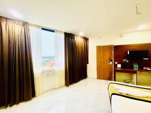 Hotel Eagle Grand Airport Zone