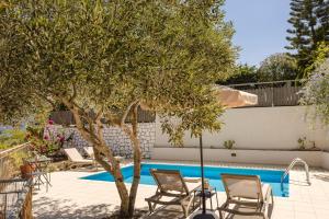 Isalos by Vintage Travel