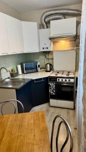 Апартаменти поруч з ТРЦ Промінь