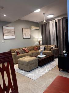 The Janeth A Spacious 3 Ensiite Bedroom Apartment Near Muhimbili Hospital