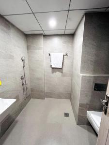 PrimeStays Omaxe ITC, Greater Noida