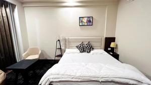 PrimeStays Omaxe ITC, Greater Noida