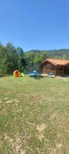 Двете къщи село Бели осъм