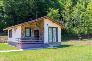 Двете къщи село Бели осъм