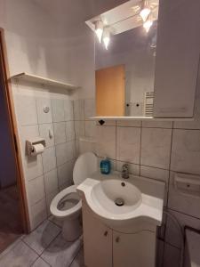 price-inn 4 camere 2 nivele scara interioara