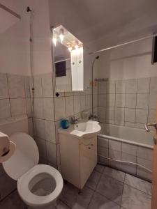 price-inn 4 camere 2 nivele scara interioara