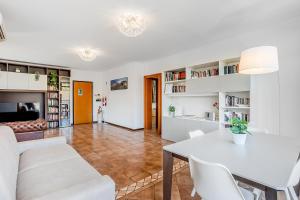 La Casa del Tomo - Serenity & Charme, steps from Cornelia Metro line A