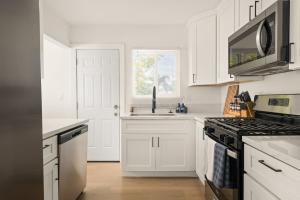 Relaxing 3BR Getaway in Central SD