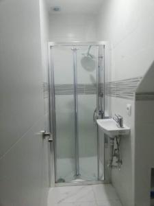 Airbhouse prívate rooms & Triana