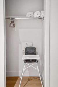 2BR Coastal Retreat Walk to Beach, free parking