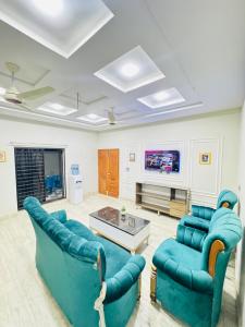 Royal Luxe - Vily, Multan