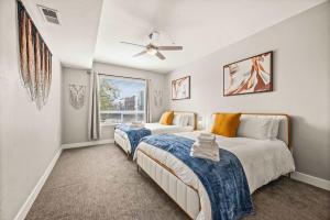 2BR Downtown SLC Hot Tub Free Parking