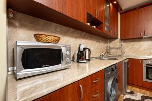 Comfort Corner - 1BD with Balcony by Flat Mаnager