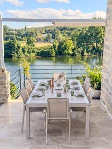 Maison au bord du Lot