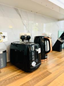 Beautiful two bedroom Ap London