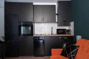 Studio rénové - Accès direct Paris