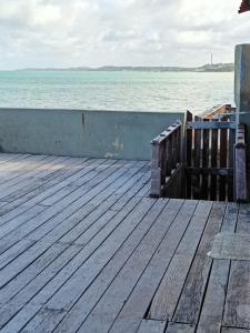 Casa a Beira mar, em frente ao Caminho de Moisés