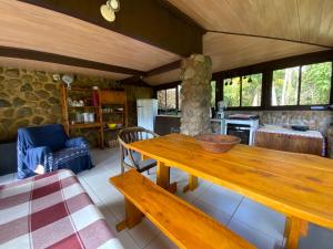 BEAUTIFUL CABIN in THE ATLANTIC FOREST WITH POOL