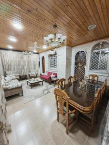Spacious Luxury Family Apartment in Aqaba