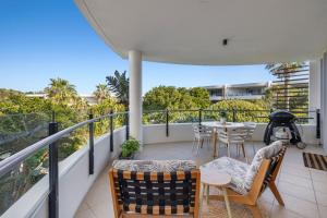 Cotton Beach Apartment 35 Pool Views