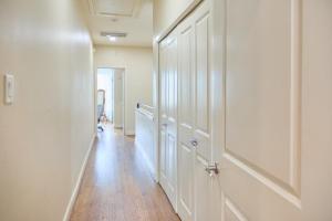 Modern 2BR Home - Memorial Park