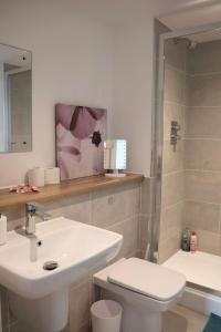 Luxury 2 bed 13th floor view of Old Trafford