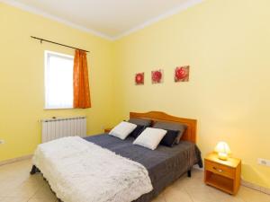 in the swimming pool Villa Brioni 2