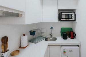 Apartment steps to the beach and casino