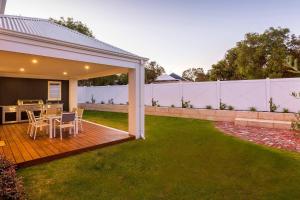 Little Hamptons - Beachside Retreat near Town Centre