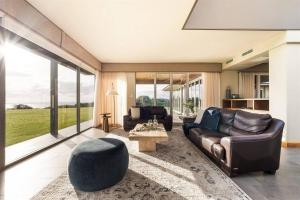 Incognito - An Exclusive Oceanfront Estate