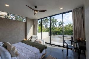 Spacious 4BR Jungle Villa - Huge Private Pool Common Pool & Concierge