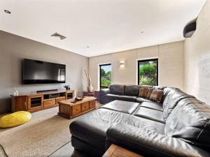 La Dimora - Tranquil RetreatBush Meets Beach