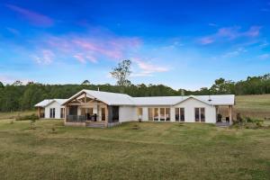 The Breakaway Villas at Molly Morgan Wines