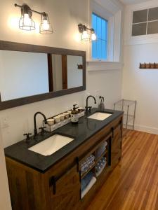 Riverbend Berkshire East Basecamp