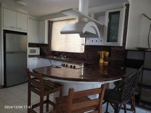 Alquilo apartamento vacacional en tucacas