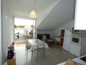 Appartement central à Notre-Dame-de-Monts avec balcon et animaux acceptés - FR-1-540-325