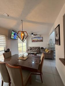 Casa Comoda Con Piscina