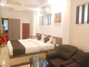 Amber Residency - 2hvězdičkové hotely ve městě Ernakulam