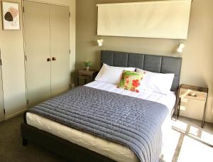 3 Bedroom Apartment next to Blake Park