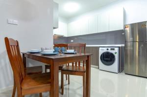 Cozy JB Suasana 15 Suite City Views