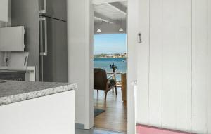 Holiday Home With Panoramic Views At Anslet Beach