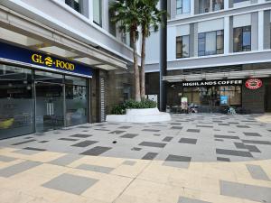 Warm & Beautiful Space