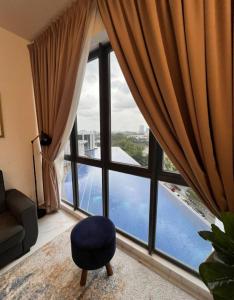 SKY COZY TROIKA RESIDENCE, 1 BEDROOM 4-6 PAX, 2 BEDROOMS 6-8 PAX, POOL VEW, SKY & CITY VIEW, Free Parking, Pool, Unlimited Wifi