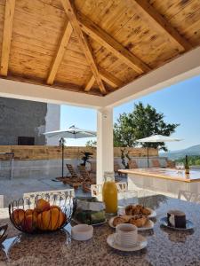 Mediterranean 5 rooms house with pool